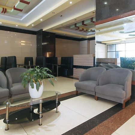 RedDoorz near Araneta Center Quezon City - Quarantine Hotel Zewnętrze zdjęcie