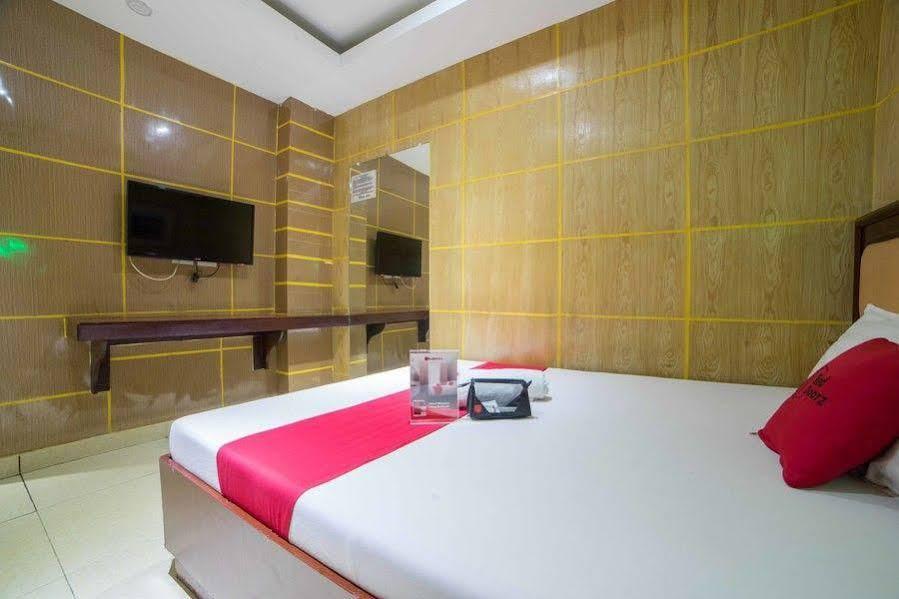 RedDoorz near Araneta Center Quezon City - Quarantine Hotel Zewnętrze zdjęcie