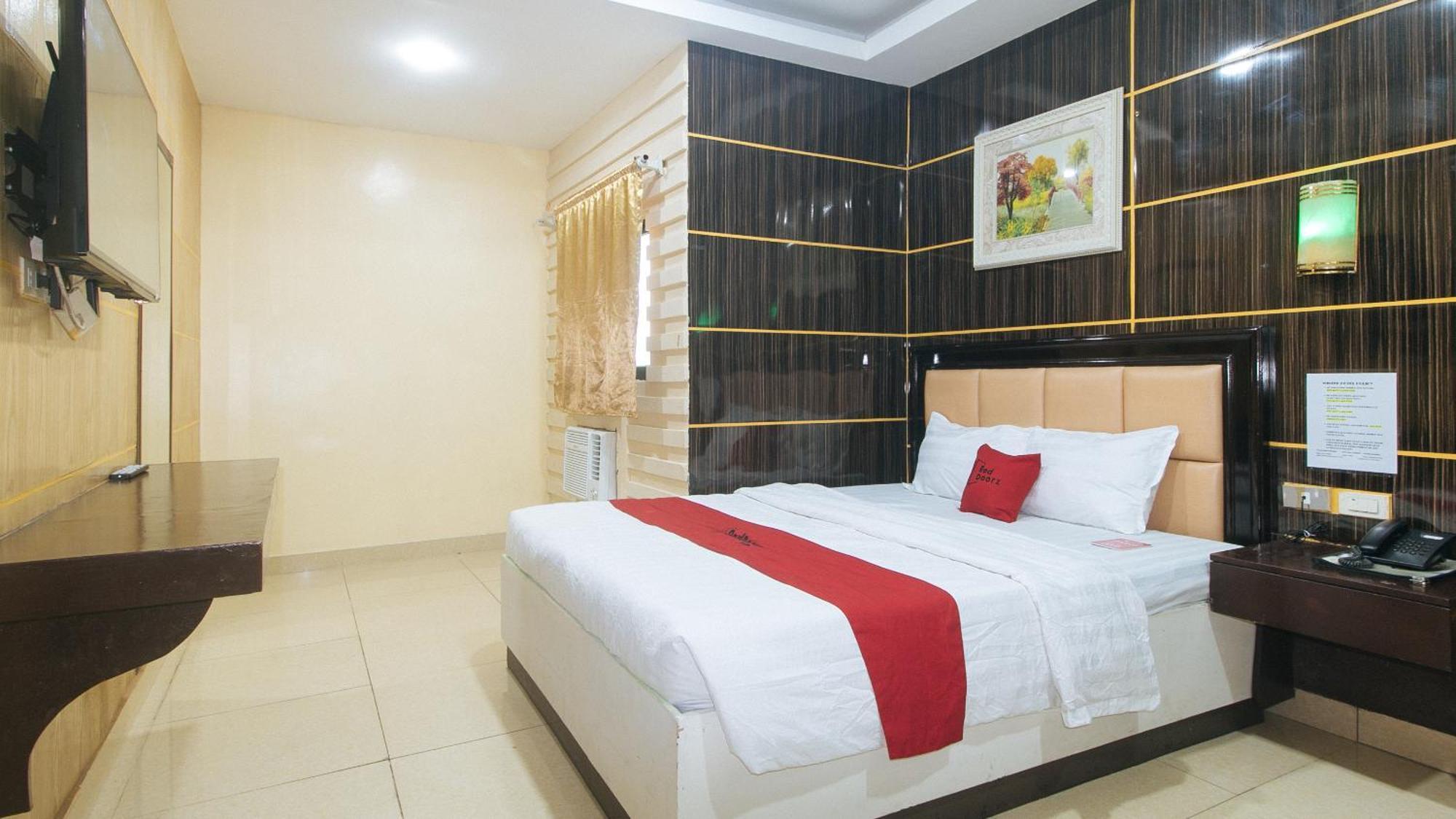 RedDoorz near Araneta Center Quezon City - Quarantine Hotel Zewnętrze zdjęcie