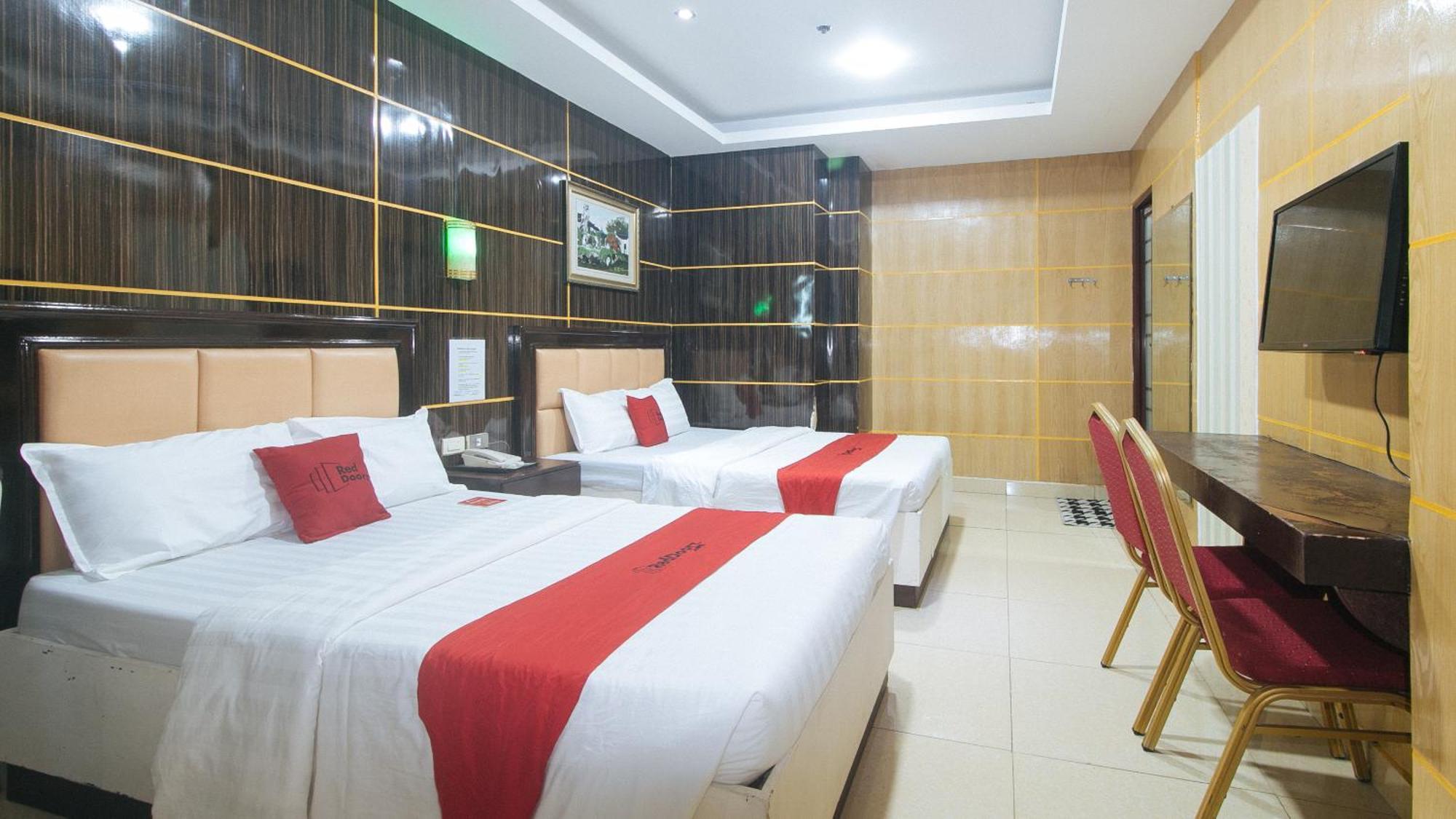 RedDoorz near Araneta Center Quezon City - Quarantine Hotel Zewnętrze zdjęcie