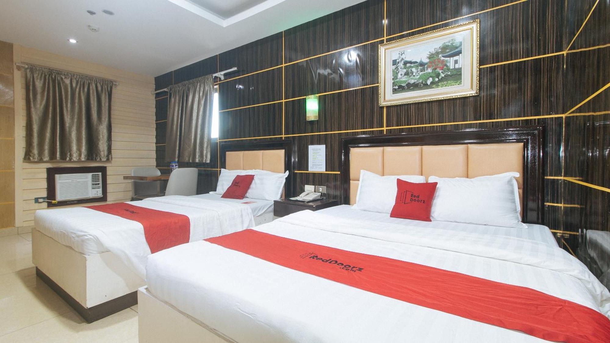 RedDoorz near Araneta Center Quezon City - Quarantine Hotel Zewnętrze zdjęcie