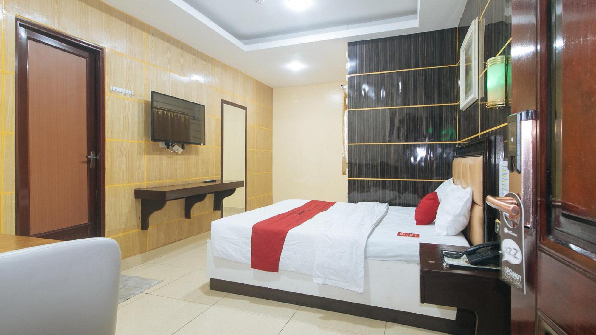 RedDoorz near Araneta Center Quezon City - Quarantine Hotel Zewnętrze zdjęcie