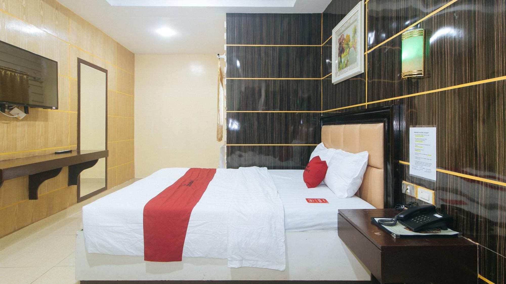 RedDoorz near Araneta Center Quezon City - Quarantine Hotel Zewnętrze zdjęcie